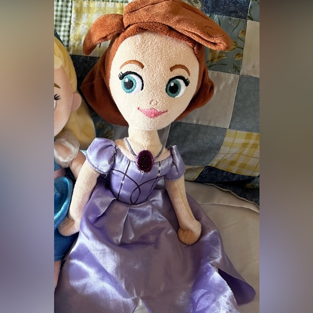 Disney Store animators collection Sofia the first soft plush doll